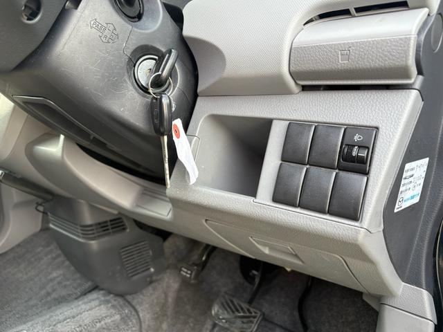 ＡＺワゴン ＸＧ　純正ナビ　ＴＶ　ＥＴＣ　純正マット　バイザー　電動格納ミラー　キーレスキー（28枚目）