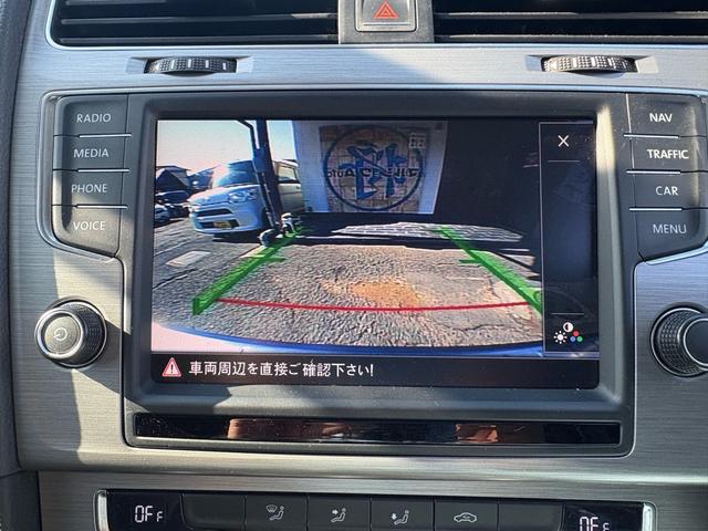 ゴルフ ＴＳＩコンフォートラインブルーモーションテクノロジー　純正ナビ　バックカメラ　Ｂｌｕｅｔｏｏｔｈ　電子パーキング　アイドリングストップ　純正１６インチアルミホイール　革巻きハンドル　クルーズコントロール　ステアリングリモコン　パドルシフト　ＥＴＣ　ＨＩＤ（39枚目）