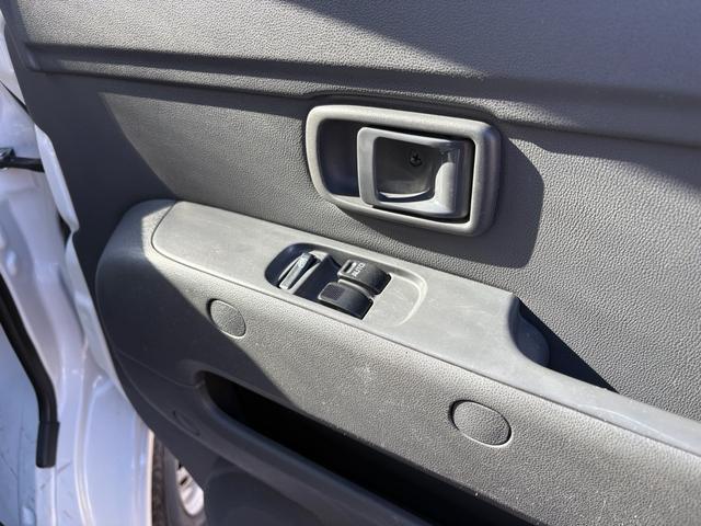 ハイゼットカーゴ DX 車検R9年2月迄 LTタイヤ2024年製 社外ナビ 地デジ ハイルーフ キーレス ゴムマット バイザー(32枚目)