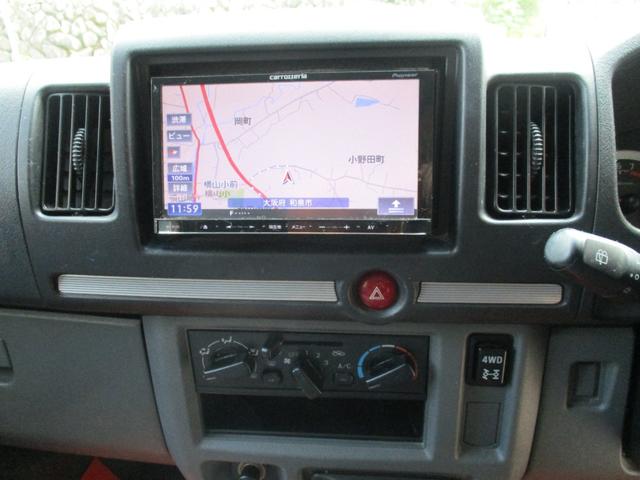 ミニキャブバン ブラボー　ターボ車　４ＷＤターボ　ナビＴＶ　バックカメラ　ハイルーフ　４速ＡＴ　１２カ月保証付き（15枚目）