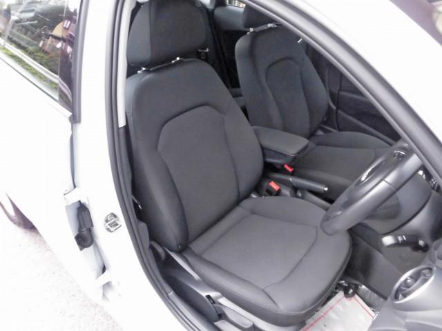 A1スポーツバック 1.4TFSI(13枚目)