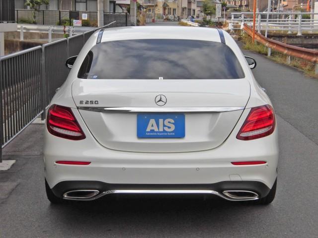 Ｅクラス Ｅ２００　アバンギャルド　スポーツ　レザーパッケージ　純正ナビＴＶ　ブルメスターサラウンド　３６０°カメラ　レーダーセーフティ　ブラックレザーシート　エアバランスパッケージ　マルチビームＬＥＤ　純正１９インチＡＷ（4枚目）