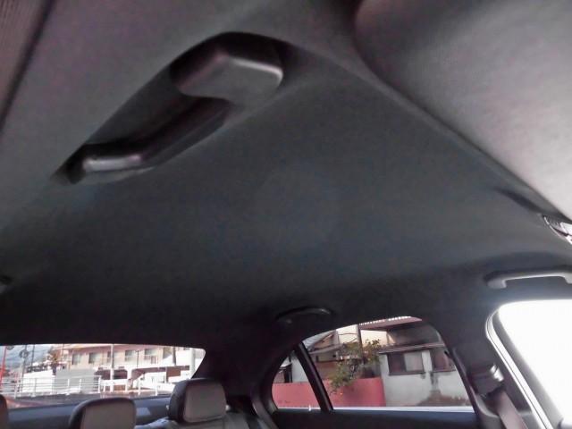 Ｅクラス Ｅ２００　アバンギャルド　スポーツ　レザーパッケージ　純正ナビＴＶ　ブルメスターサラウンド　３６０°カメラ　レーダーセーフティ　ブラックレザーシート　エアバランスパッケージ　マルチビームＬＥＤ　純正１９インチＡＷ（12枚目）