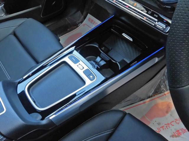 GLB GLB200d 4マチックAMGレザエクスクルシブP AMGレザーエクスクルーシブパッケージ アドバンスドパッケージ ナビ TV ブルメスターサラウンド パノラミックスライディングルーフ ブラックレザーシート 3列シート 純正20インチAW ワンオーナー(11枚目)