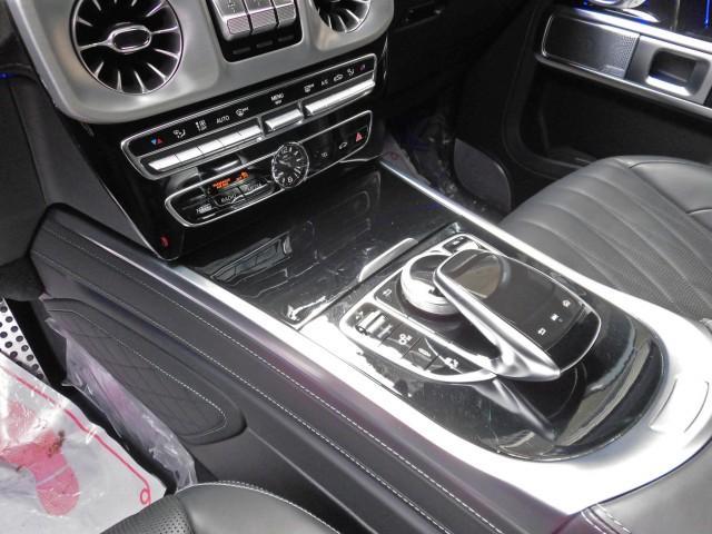 Gクラス G63 AMGレザーエクスクルーシブパッケージ AMGレザーエクスクルーシブパッケージ レーダーセーフティ ナビTV ブルメスターサラウンド ガラススライディングルーフ ブラックレザーシート 純正20インチAW(11枚目)