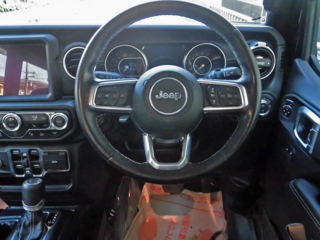 ジープ・ラングラーアンリミテッド サハラ 純正ナビTV バック&サイド&フロントカメラ ブラックレザーシート シートヒーター ブレーキアシスト アダプティブクルーズコントロール LEDヘッドライト 純正18インチAW(16枚目)