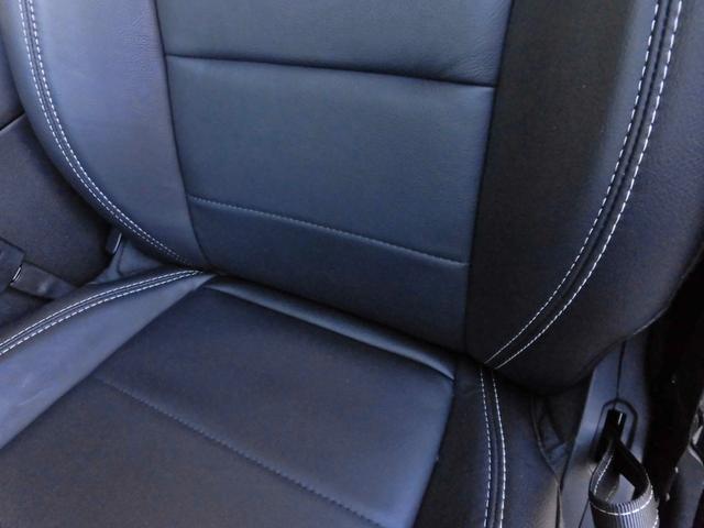 ジープ・ラングラーアンリミテッド サハラ 純正ナビTV バック&サイド&フロントカメラ ブラックレザーシート シートヒーター ブレーキアシスト アダプティブクルーズコントロール LEDヘッドライト 純正18インチAW(31枚目)