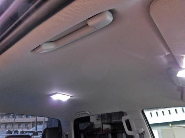 タンドラ クルーマックス　ＳＲ５　アルパインナビ　フルセグＴＶ　ロックフォードスピーカー　ハニーＤオーバーフェンダー＆フロントリップ　リフトアップ　２０インチＡＷ　ＬＥＥＲトノカバー　フローマスターマフラー（12枚目）