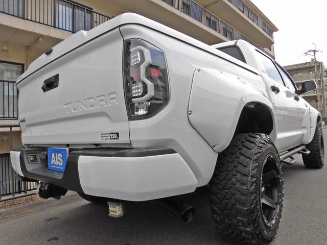 タンドラ クルーマックス　ＳＲ５　アルパインナビ　フルセグＴＶ　ロックフォードスピーカー　ハニーＤオーバーフェンダー＆フロントリップ　リフトアップ　２０インチＡＷ　ＬＥＥＲトノカバー　フローマスターマフラー（26枚目）