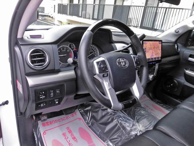 タンドラ クルーマックス　ＳＲ５　アルパインナビ　フルセグＴＶ　ロックフォードスピーカー　ハニーＤオーバーフェンダー＆フロントリップ　リフトアップ　２０インチＡＷ　ＬＥＥＲトノカバー　フローマスターマフラー（29枚目）