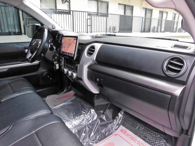 タンドラ クルーマックス　ＳＲ５　アルパインナビ　フルセグＴＶ　ロックフォードスピーカー　ハニーＤオーバーフェンダー＆フロントリップ　リフトアップ　２０インチＡＷ　ＬＥＥＲトノカバー　フローマスターマフラー（31枚目）