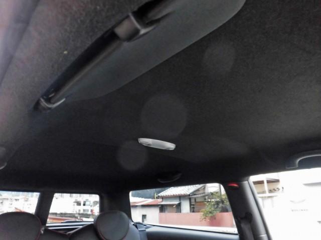 MINI クーパーS クラブマン ハンプトン 専用カラー リーフブルーメタリック ブラックレザーシート パドルシフト付きレザーステアリング クルーズコントロール キセノンヘッドライト 純正17インチAW(12枚目)