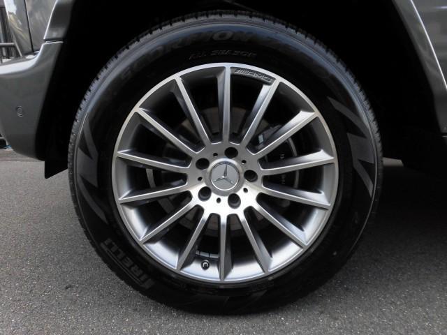 Ｇクラス Ｇ４００ｄ　ＡＭＧライン　ラグジュアリーパッケージ　ナビ　ＴＶ　ブルメスターサラウンド　ガラススライディングルーフ　ブラックレザーシート　レーダーセーフティ　アダプティブダンピングシステム　純正２０インチＡＷ（19枚目）