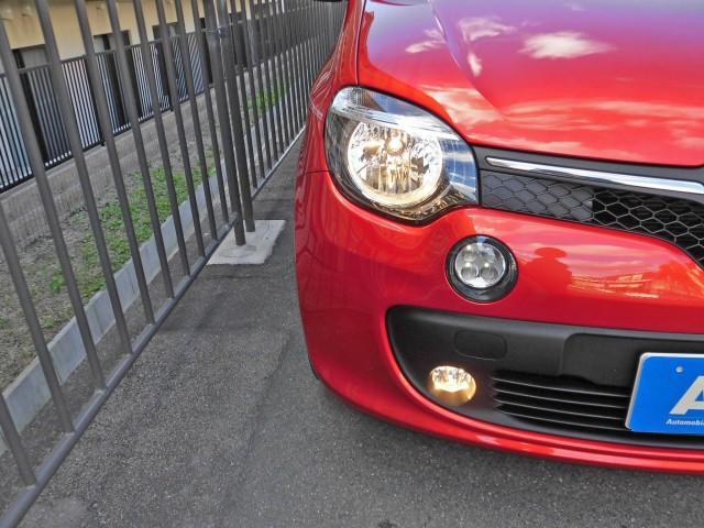 トゥインゴ ゼン　ポータブルナビ　ＴＶ　ブルートゥース　ＵＳＢ　ＡＵＸ　クルーズコントロール　アイドリングストップ　ＯＺ１５インチＡＷ（8枚目）