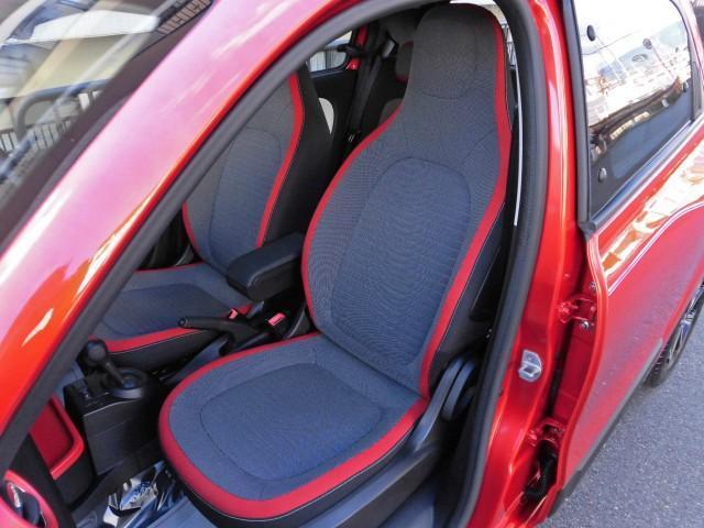 トゥインゴ ゼン　ポータブルナビ　ＴＶ　ブルートゥース　ＵＳＢ　ＡＵＸ　クルーズコントロール　アイドリングストップ　ＯＺ１５インチＡＷ（13枚目）