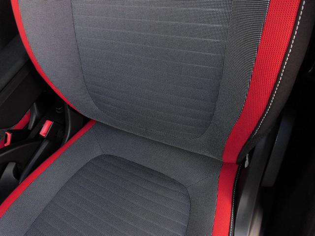 トゥインゴ ゼン　ポータブルナビ　ＴＶ　ブルートゥース　ＵＳＢ　ＡＵＸ　クルーズコントロール　アイドリングストップ　ＯＺ１５インチＡＷ（31枚目）