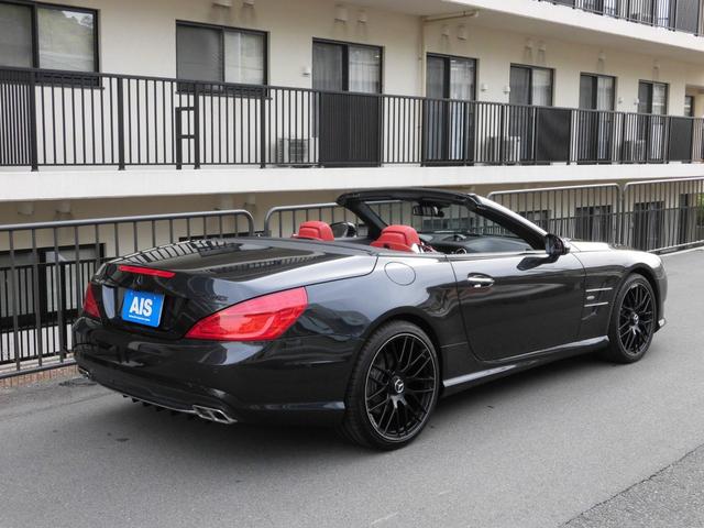 ＳＬ５５０ブルーエフィシェンシーエディション１　７０台限定車　マジックスカイバリオルーフ　レッドレザーシート　純正ナビ　フルセグＴＶ　ハーマンカードンオーディオ　レーダーセーフティ　１９＆２０インチＡＷ(34枚目)