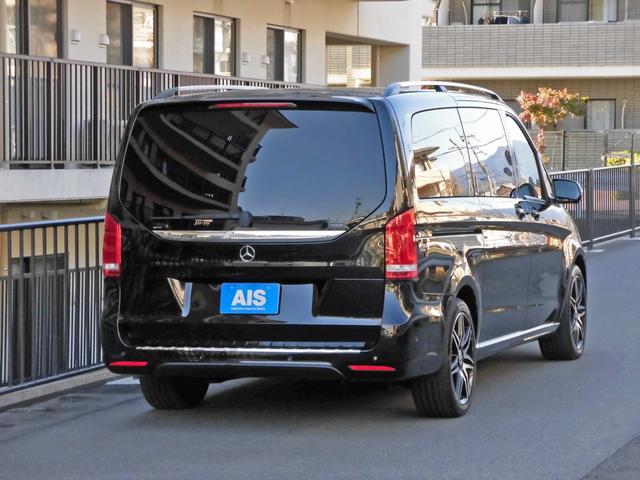 Ｖクラス Ｖ２２０ｄ　アバンギャルド　ロング　ＡＭＧライン　エクスクルーシブシートパッケージ　ナビＴＶ　ブルメスターサラウンド　レーダーセーフティ　パノラミックスライディングルーフ　ブラックレザーシート　両側電動スライドドア　純正１９インチＡＷ　ワンオーナー（2枚目）