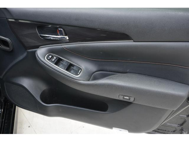 クラウンハイブリッド アスリートＳ　社外エアロ／新品ＣＶＸ２０インチ／新品タイヤ／社外車高調／Ｂｌｕｅｔｏｏｔｈ／バックカメラ／ＴＶ／パワーシート／オートエアコン／フォグランプ／純正ヘッドライト・テールランプ／プッシュスタート／（64枚目）