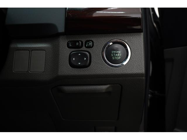 マークＸ ２５０Ｇ　リラックスセレクション　フロントＧ’ｓバンパー／新品ＴＥＩＮ車高調／社外ＶＥＲＺ１９インチ／リア２本出しストレートマフラー／２眼ヘッドライト（赤眼）／２色フォグ／新品ＢＲＡＳＨシートカバー／バックカメラ／パワーシート／ＥＴＣ（25枚目）