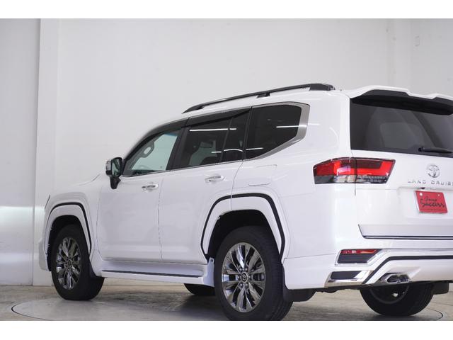 ランドクルーザー ZX サンルーフ/モデリスタエアロ/JBL/後席モニター/黒ルーフレール/クールBOX/寒冷地/Tコネクトナビ&マルチテレインモニター/電動リヤデフ/ベージュ革シート/指紋認証スタートスイッチ/ETC2.0(17枚目)