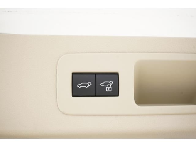 ランドクルーザー ZX サンルーフ/モデリスタエアロ/JBL/後席モニター/黒ルーフレール/クールBOX/寒冷地/Tコネクトナビ&マルチテレインモニター/電動リヤデフ/ベージュ革シート/指紋認証スタートスイッチ/ETC2.0(80枚目)