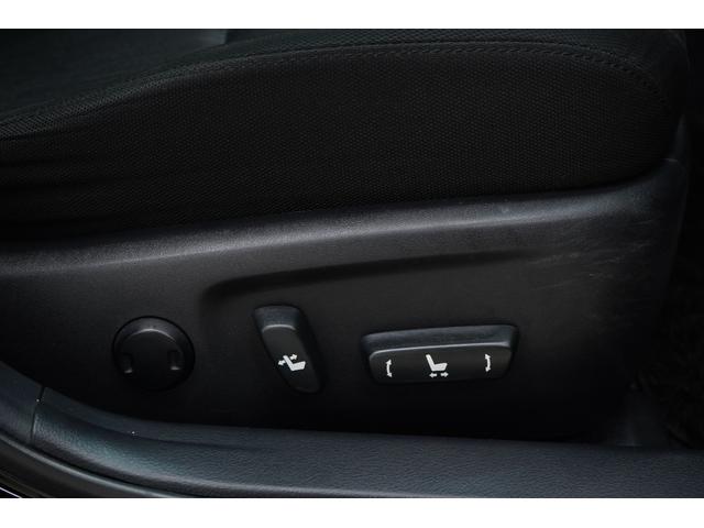 マークＸ ２５０Ｇ　Ｓパッケージリラックスセレクション　サンルーフ／黒内装／前後Ｇ’ｓバンパー／新品ＴＥＩＮ車高調／新品ＸＦ５５（１９ＡＷ）／シーケンシャルヘッドライト／社外ＬＥＤテール／２色フォグランプ／Ｂｌｕｅｔｏｏｔｈ／バックカメラ／パワーシート（66枚目）