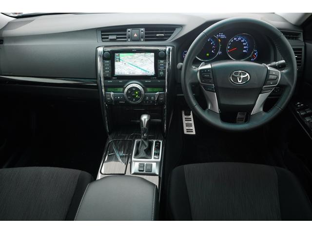 年式を感じさせない無い内装で御座います！マークｘならではなシンプルな内装に仕上がっております！！