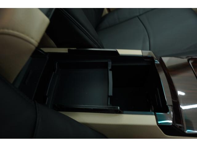 マークＸ ２５０Ｇ　リラックスセレクション　サンルーフ／社外車高調／社外ＷＯＲＫ１９インチ／３眼ヘッドライト／スモークテール／パワーシート／プッシュスタート／２色フォグランプ／ＢＲＡＳＨシートカバー／ＥＴＣ／フルカスタム／ローダウン／（37枚目）