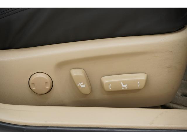 マークＸ ２５０Ｇ　リラックスセレクション　サンルーフ／社外車高調／社外ＷＯＲＫ１９インチ／３眼ヘッドライト／スモークテール／パワーシート／プッシュスタート／２色フォグランプ／ＢＲＡＳＨシートカバー／ＥＴＣ／フルカスタム／ローダウン／（66枚目）