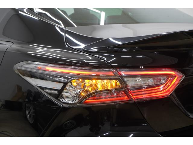 カムリ クリアテール/TRDエアロ/トランクスポイラー/新品TEIN車高調/新品マルチフォルケッタ20インチ/BRASHナット/Bluetooth/バックカメラ/パワーシート/ETC/ローダウン/フルカスタム(10枚目)