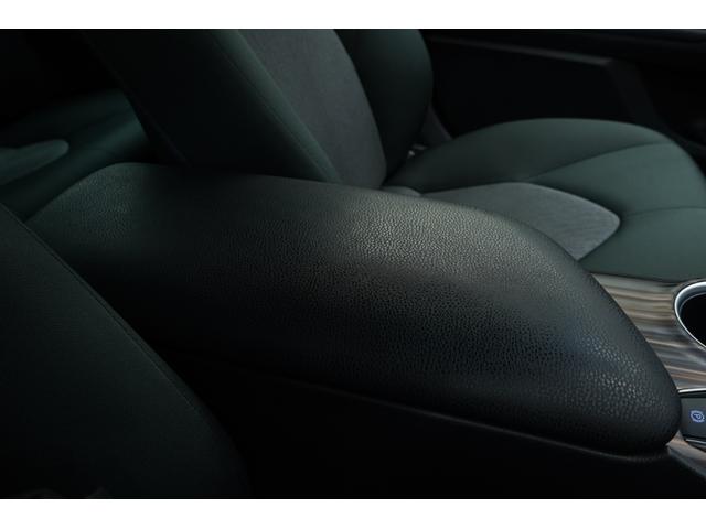 カムリ クリアテール/TRDエアロ/トランクスポイラー/新品TEIN車高調/新品マルチフォルケッタ20インチ/BRASHナット/Bluetooth/バックカメラ/パワーシート/ETC/ローダウン/フルカスタム(38枚目)