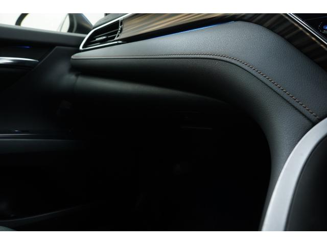 カムリ クリアテール/TRDエアロ/トランクスポイラー/新品TEIN車高調/新品マルチフォルケッタ20インチ/BRASHナット/Bluetooth/バックカメラ/パワーシート/ETC/ローダウン/フルカスタム(40枚目)