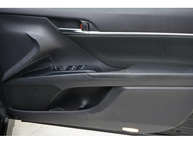 カムリ クリアテール/TRDエアロ/トランクスポイラー/新品TEIN車高調/新品マルチフォルケッタ20インチ/BRASHナット/Bluetooth/バックカメラ/パワーシート/ETC/ローダウン/フルカスタム(65枚目)