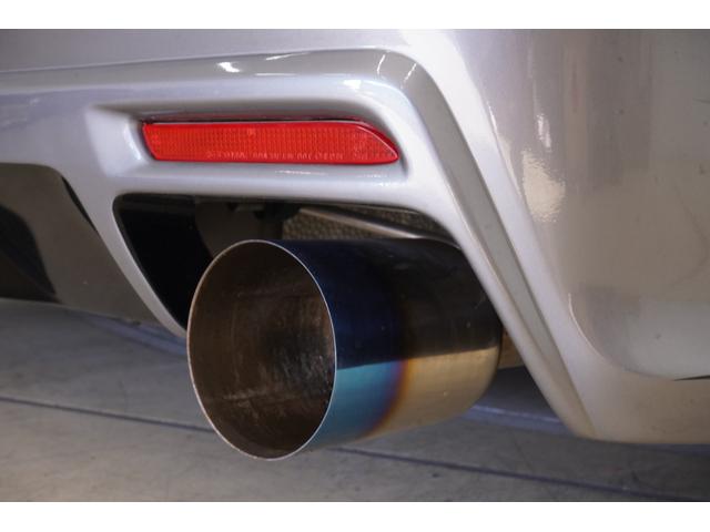 マークＸ ２５０Ｇ　リラックスセレクション　社外エアサス／エイムゲイン２０インチ／前期スモークヘッドライト・テールランプ／社外ストレートマフラー／トランクスポイラー／社外エアロ／Ｂｌｕｅｔｏｏｔｈ／バックカメラ／パワーシート／フルカスタム／（11枚目）