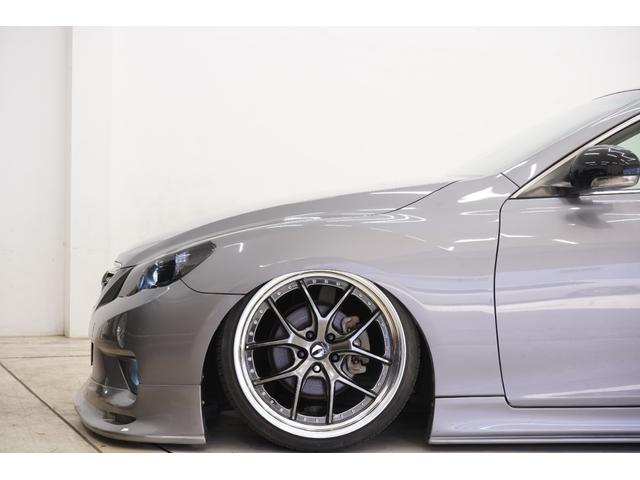 マークＸ ２５０Ｇ　リラックスセレクション　社外エアサス／エイムゲイン２０インチ／前期スモークヘッドライト・テールランプ／社外ストレートマフラー／トランクスポイラー／社外エアロ／Ｂｌｕｅｔｏｏｔｈ／バックカメラ／パワーシート／フルカスタム／（18枚目）