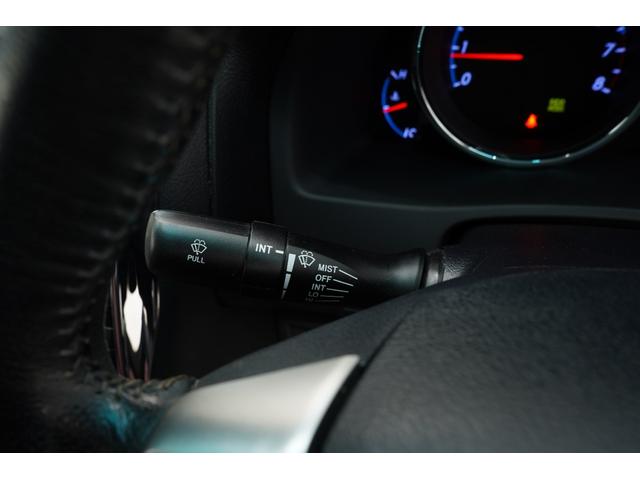 マークＸ ２５０Ｇ　リラックスセレクション　社外エアサス／エイムゲイン２０インチ／前期スモークヘッドライト・テールランプ／社外ストレートマフラー／トランクスポイラー／社外エアロ／Ｂｌｕｅｔｏｏｔｈ／バックカメラ／パワーシート／フルカスタム／（27枚目）