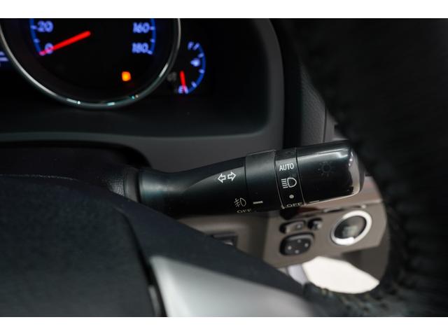 マークＸ ２５０Ｇ　リラックスセレクション　社外エアサス／エイムゲイン２０インチ／前期スモークヘッドライト・テールランプ／社外ストレートマフラー／トランクスポイラー／社外エアロ／Ｂｌｕｅｔｏｏｔｈ／バックカメラ／パワーシート／フルカスタム／（28枚目）