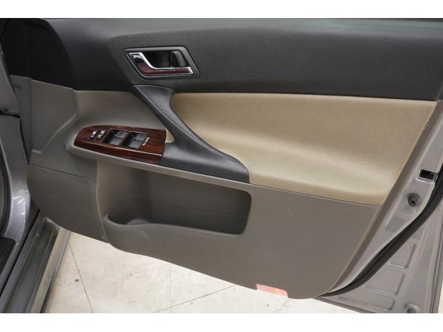 マークＸ ２５０Ｇ　リラックスセレクション　社外エアサス／エイムゲイン２０インチ／前期スモークヘッドライト・テールランプ／社外ストレートマフラー／トランクスポイラー／社外エアロ／Ｂｌｕｅｔｏｏｔｈ／バックカメラ／パワーシート／フルカスタム／（64枚目）