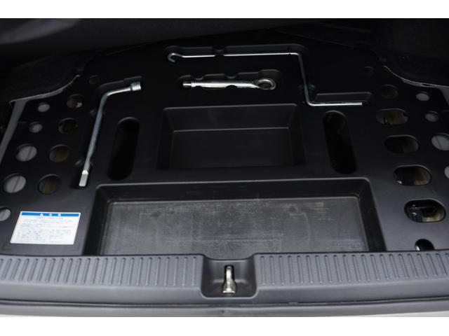 マークＸ ２５０Ｇ　リラックスセレクション　社外エアサス／エイムゲイン２０インチ／前期スモークヘッドライト・テールランプ／社外ストレートマフラー／トランクスポイラー／社外エアロ／Ｂｌｕｅｔｏｏｔｈ／バックカメラ／パワーシート／フルカスタム／（80枚目）