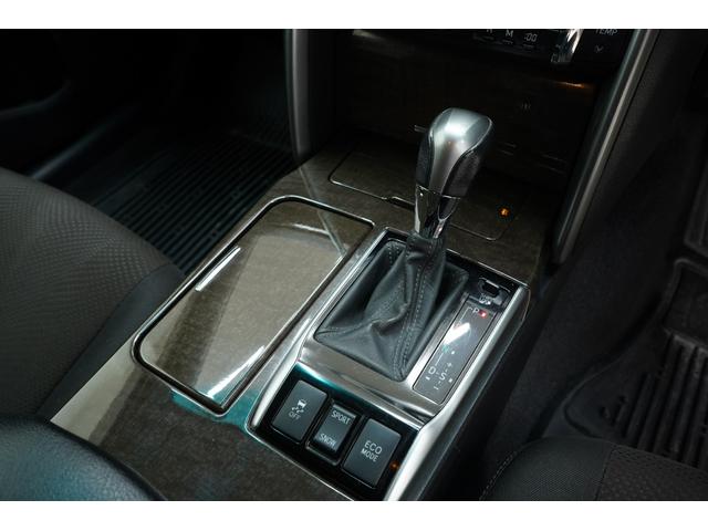 マークＸ ２５０Ｇ　中期型／前後Ｇ’ｓバンパー／中期ヘッドライト／コウゴクテールランプ／新品ＴＥＩＮ車高調／ＢＲＡＳＨナット／社外ＦＴＸ１９インチ／Ｂｌｕｅｔｏｏｔｈ／バックカメラ／プッシュスタート／ＥＴＣ／フルカスタム（37枚目）