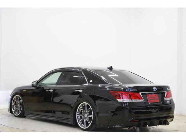 クラウンハイブリッド ロイヤルサルーン　ハイブリッド／社外エアロ／社外車高調／社外レオンハルト２０インチ／純正ヘッドライト・テールランプ／社外リアピースマフラー／パワーシート／シートヒーター／オートクルーズコントロール／バックカメラ／ＥＴＣ（14枚目）