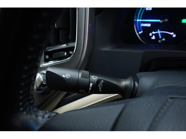 クラウンハイブリッド ロイヤルサルーン　ハイブリッド／社外エアロ／社外車高調／社外レオンハルト２０インチ／純正ヘッドライト・テールランプ／社外リアピースマフラー／パワーシート／シートヒーター／オートクルーズコントロール／バックカメラ／ＥＴＣ（26枚目）