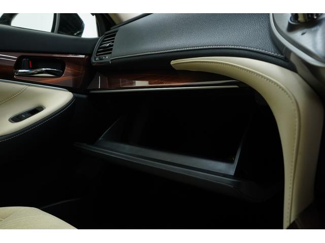 クラウンハイブリッド ロイヤルサルーン　ハイブリッド／社外エアロ／社外車高調／社外レオンハルト２０インチ／純正ヘッドライト・テールランプ／社外リアピースマフラー／パワーシート／シートヒーター／オートクルーズコントロール／バックカメラ／ＥＴＣ（45枚目）