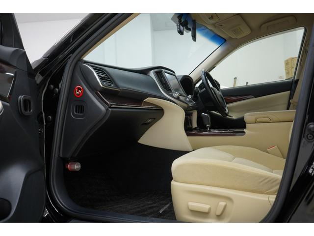 クラウンハイブリッド ロイヤルサルーン　ハイブリッド／社外エアロ／社外車高調／社外レオンハルト２０インチ／純正ヘッドライト・テールランプ／社外リアピースマフラー／パワーシート／シートヒーター／オートクルーズコントロール／バックカメラ／ＥＴＣ（70枚目）