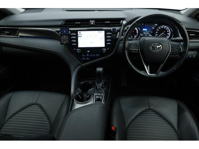 カムリ ＷＳ　ハーフレザー／社外エアサス／ＴＲＤエアロ／社外ＷＯＲＫクヴェル１９インチ／社外マフラー／社外テールランプ／トランクスポイラー／Ｂｌｕｅｔｏｏｔｈ／バックカメラ／ＥＴＣ２．０／運転席パワーシート／（2枚目）