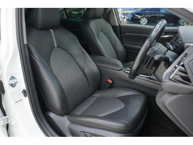 カムリ ＷＳ　ハーフレザー／社外エアサス／ＴＲＤエアロ／社外ＷＯＲＫクヴェル１９インチ／社外マフラー／社外テールランプ／トランクスポイラー／Ｂｌｕｅｔｏｏｔｈ／バックカメラ／ＥＴＣ２．０／運転席パワーシート／（3枚目）