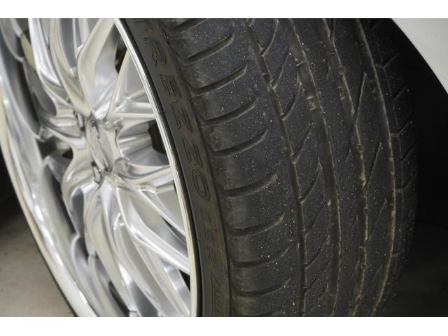 カムリ ＷＳ　ハーフレザー／社外エアサス／ＴＲＤエアロ／社外ＷＯＲＫクヴェル１９インチ／社外マフラー／社外テールランプ／トランクスポイラー／Ｂｌｕｅｔｏｏｔｈ／バックカメラ／ＥＴＣ２．０／運転席パワーシート／（9枚目）