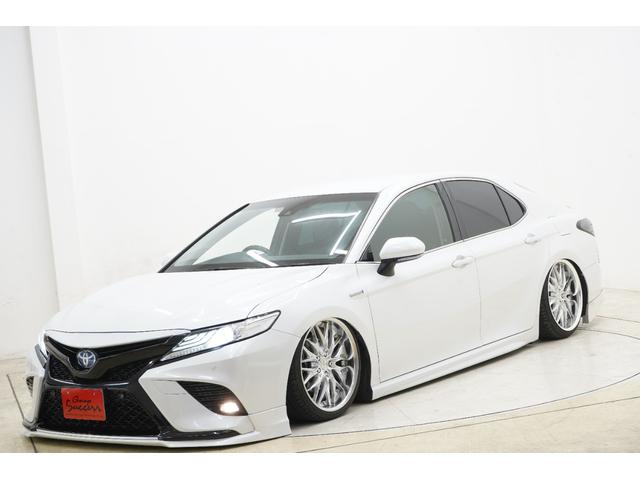 カムリ ＷＳ　ハーフレザー／社外エアサス／ＴＲＤエアロ／社外ＷＯＲＫクヴェル１９インチ／社外マフラー／社外テールランプ／トランクスポイラー／Ｂｌｕｅｔｏｏｔｈ／バックカメラ／ＥＴＣ２．０／運転席パワーシート／（10枚目）