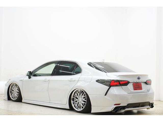 カムリ ＷＳ　ハーフレザー／社外エアサス／ＴＲＤエアロ／社外ＷＯＲＫクヴェル１９インチ／社外マフラー／社外テールランプ／トランクスポイラー／Ｂｌｕｅｔｏｏｔｈ／バックカメラ／ＥＴＣ２．０／運転席パワーシート／（18枚目）